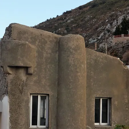 With 3 Bedrooms In Akoumia, With Wonderful Mountain View, Fu Apartment