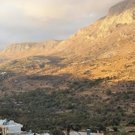 With 3 Bedrooms In Akoumia, With Wonderful Mountain View, Fu Apartment
